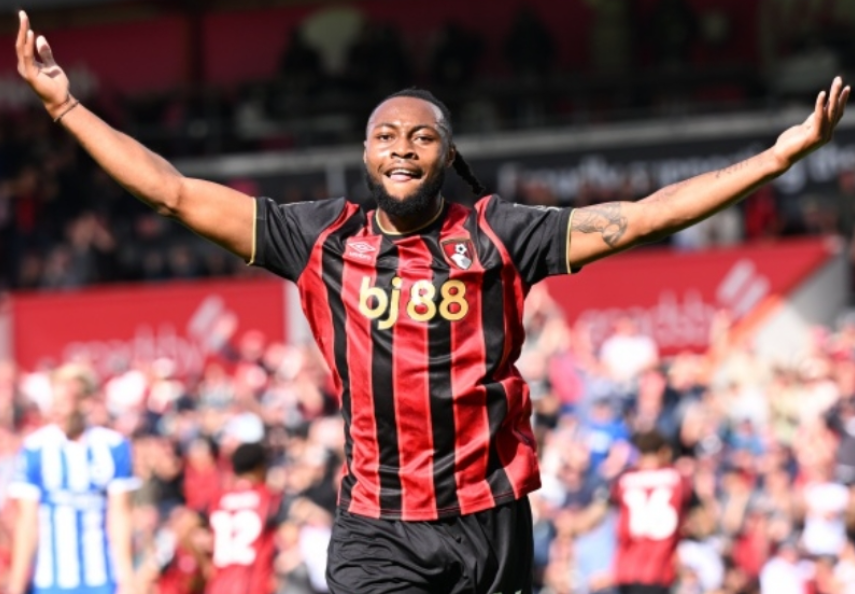 伯恩茅斯赛前聚焦:伊劳拉确认塞梅尼奥出战,转会传闻下表<a href='/news/tag/1100427/p/1.html' style='color: blue;'>留队</a>期