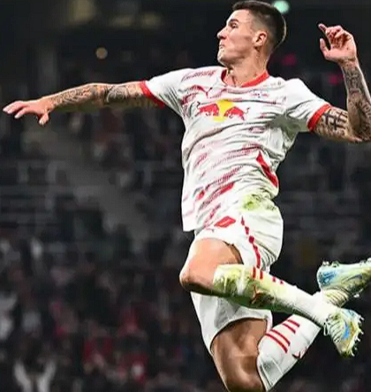 曼联客战西汉姆平局收场,舍什科绝平获哈格里夫斯盛赞