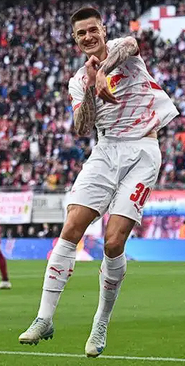 曼联客战西汉姆平局收场,舍什科绝平获哈格里夫斯盛赞