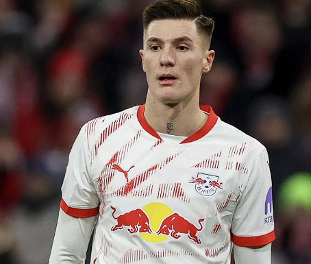 曼联客战西汉姆平局收场，舍什科绝平获哈格里夫斯盛赞